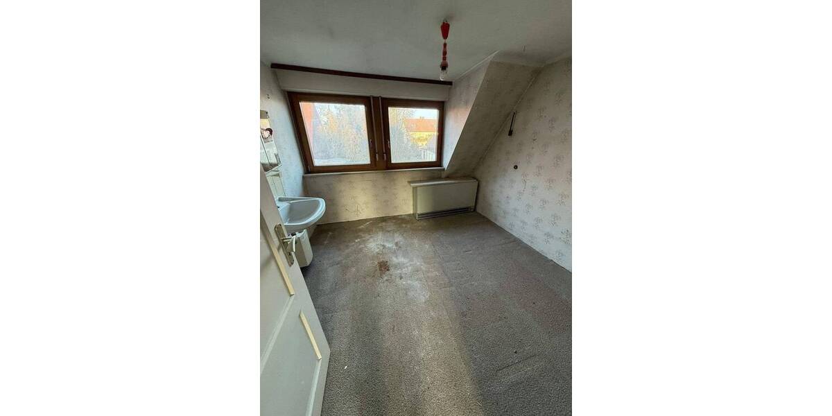 Doppelhaushälfte Bubenreuth - 1 Zimmer, 107 m&sup2;, 299.000&euro; | Angebot:26885654