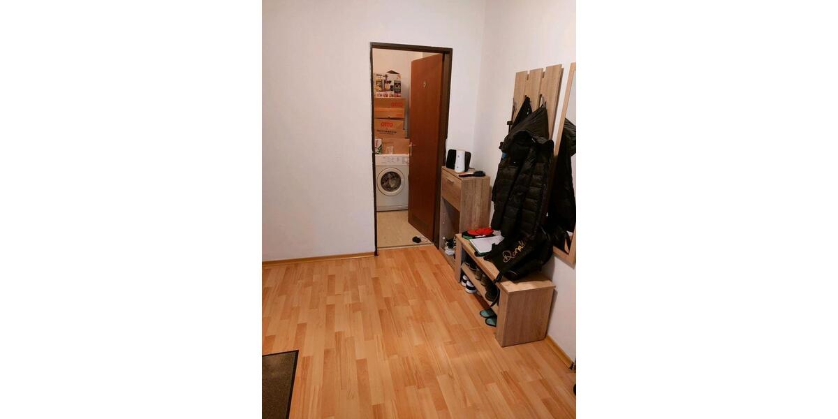 Etagenwohnung Gunzenhausen - 3 Zimmer, 87 m&sup2;, 180.000&euro; | Angebot:25712880