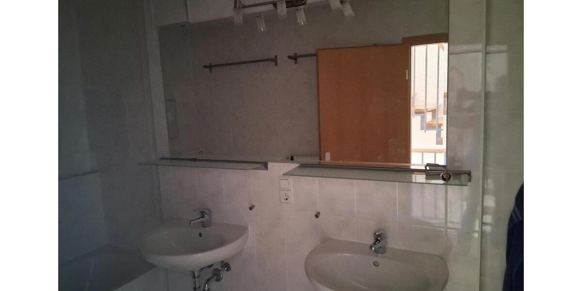 Reihenhaus Markgröningen - 6 Zimmer, 135 m&sup2;, 675.000&euro; | Angebot:25922579