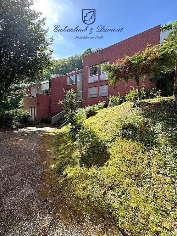 Modern renovierte 4-ZKB mit Balkon + Garage in St. Arnual Winterberg