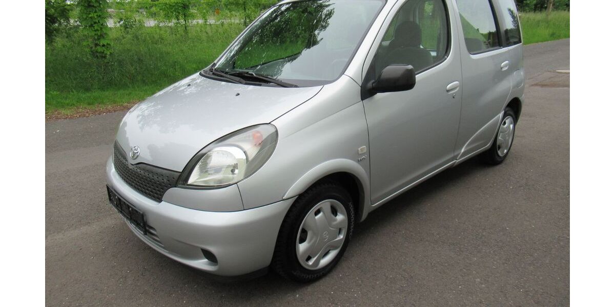 Toyota Yaris 89.042 km 5.999 &euro; Eisenach 99817