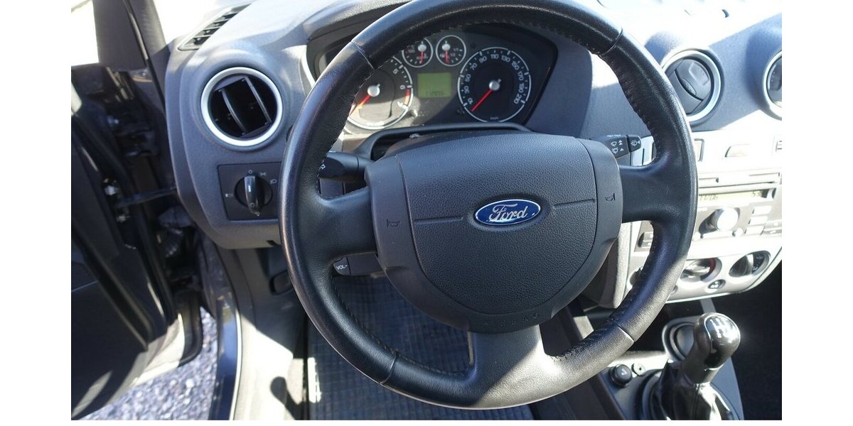 Ford Fusion Fun X Klima 8-fach bereift Bremsen neu gute 113.000 km 1.950 &euro; Neumarkt/OPf 92318