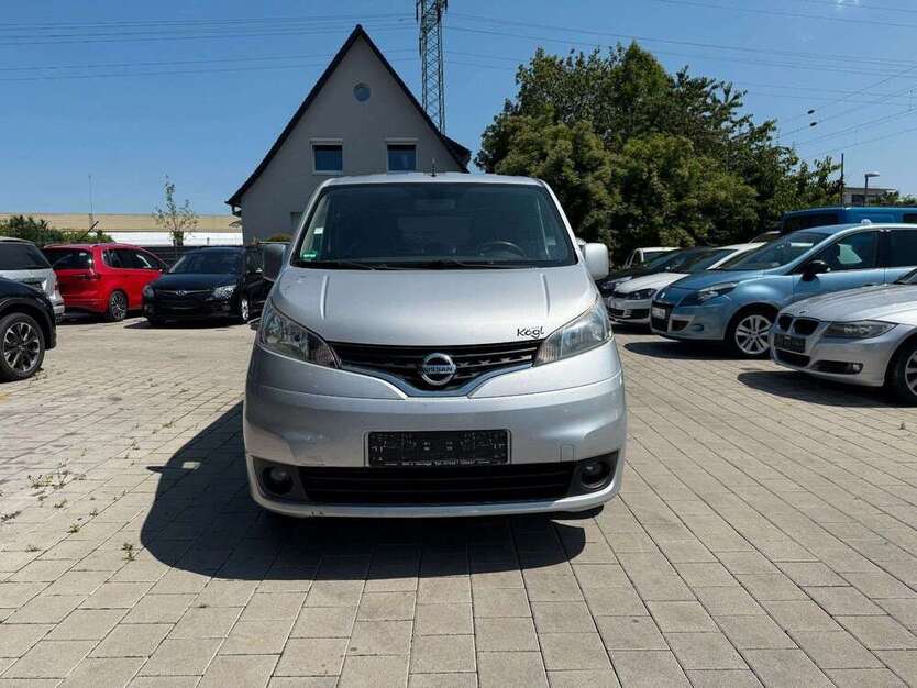 NV200