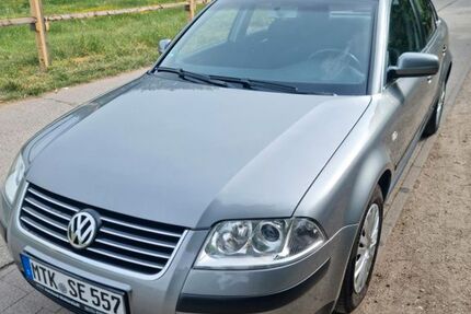 VW Passat 229.500 km 1.650 &euro; Flörsheim 65439