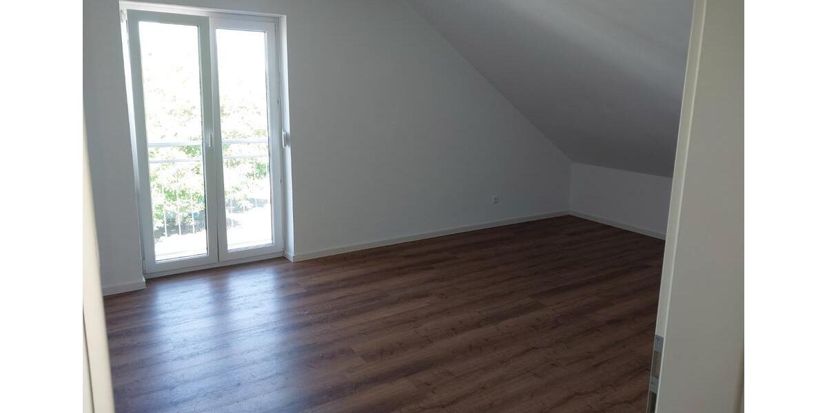 Dachgeschoßwohnung Gailingen am Hochrhein - 4 Zimmer, 106 m&sup2;, 398.000&euro; | Angebot:27072493