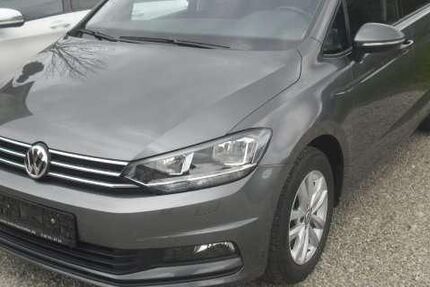 VW Touran 33.000 km 19.800 &euro; Stammham 84533