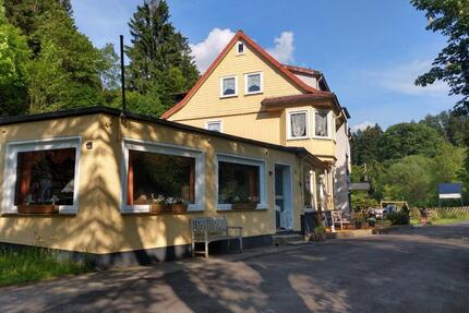 großzügig geschnittene und lichtdurchflutete EinraumWohnung