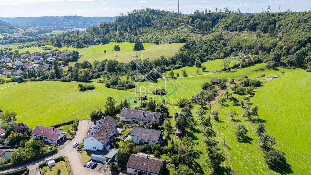 Doppelhaushälfte mit großem Garten in ruhiger Wohnlage 4 zimmer