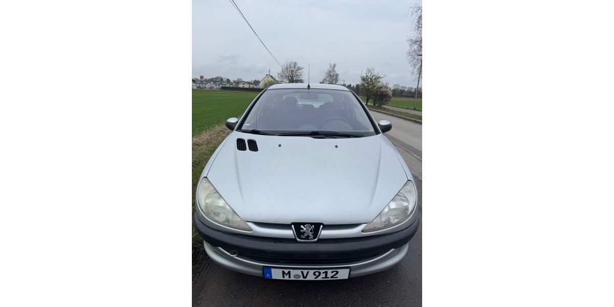 Peugeot 206 100.500 km 1.500 &euro; München 81735