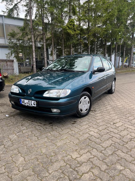 Renault Megane 83.000 km 1.800 € Marxen 21439