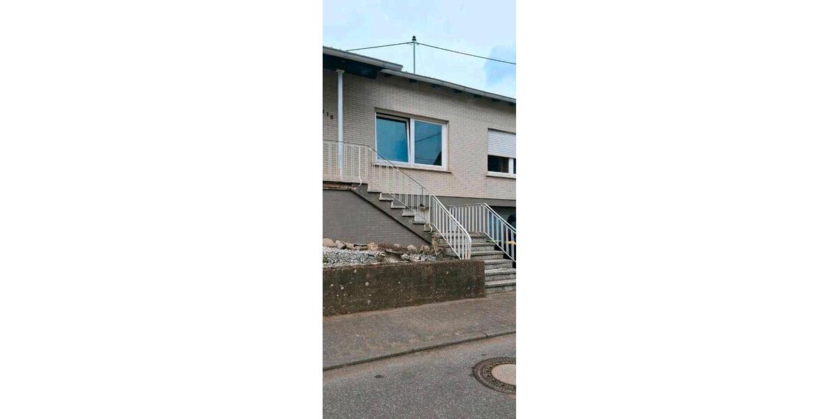 Bungalow Wallerfangen - 5 Zimmer, 120 m&sup2;, 1.000&euro; | Angebot:26340947