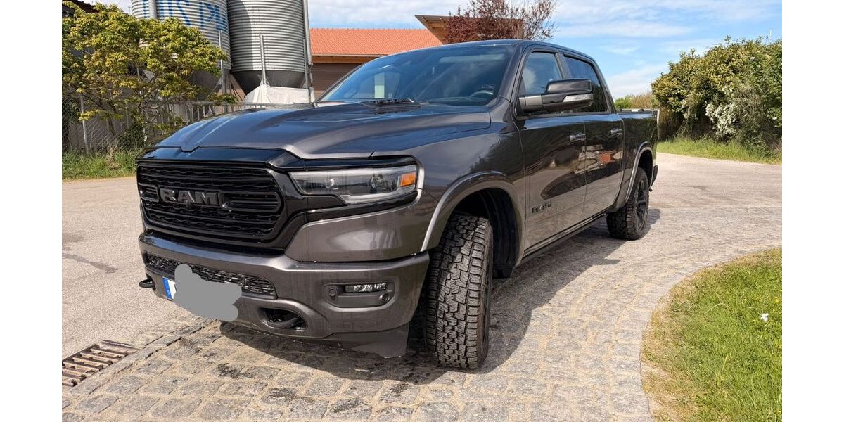 Dodge RAM 84.000 km 48.900 &euro; Vogtareuth 83569