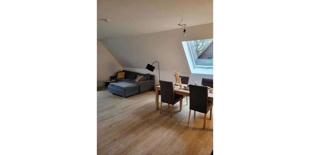 Maisonettenwohnung Weddingstedt - 4 Zimmer, 123 m&sup2;, 1.125&euro; | Angebot:25395991