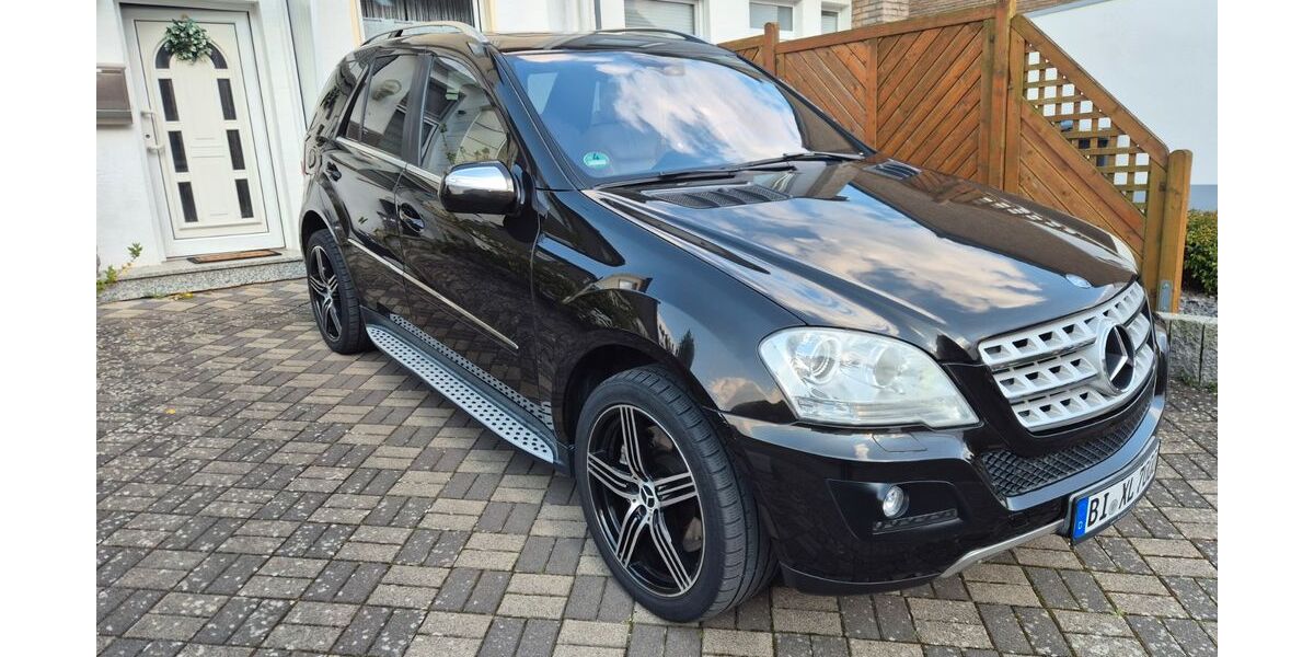 Mercedes-Benz ML 500 284.000 km 13.900 &euro; Leopoldshöhe 33818