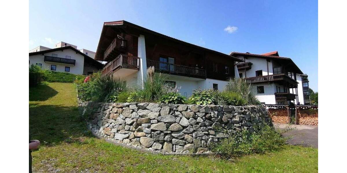 Einfamilienhaus Viechtach - 6 Zimmer, 290 m&sup2;, 450.000&euro; | Angebot:26345519