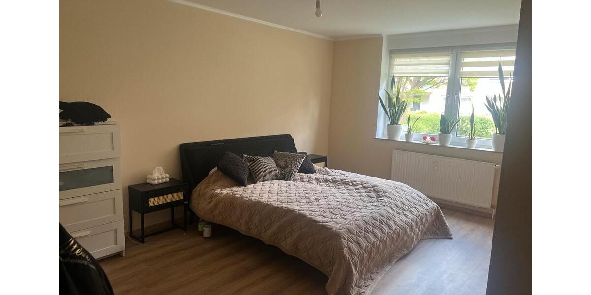 Erdgeschoßwohnung Gehrden - 3 Zimmer, 92 m&sup2;, 1.000&euro; | Angebot:26632346