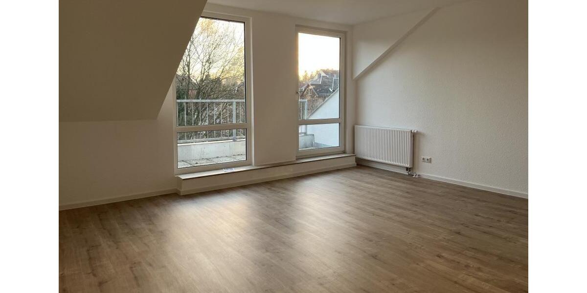 Heimelige, frisch sanierte Singlewohnung mit Balkon im Dachgeschoss! Erstbezug! 1 zimmer