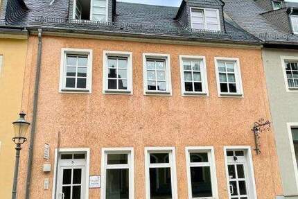 Großzügige und sanierte Büro-Praxisfläche in super Innenstadtlage von Zschopau. 5 zimmer