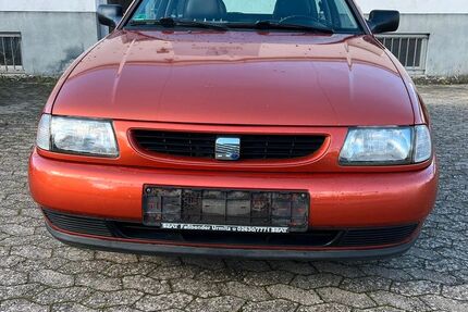 Seat Ibiza 49.913 km 2.600 &euro; Andernach 56626