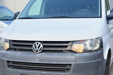 VW T5 Transporter 243.568 km 4.999 &euro; Nörten-Hardenberg OT Angerstein 37176
