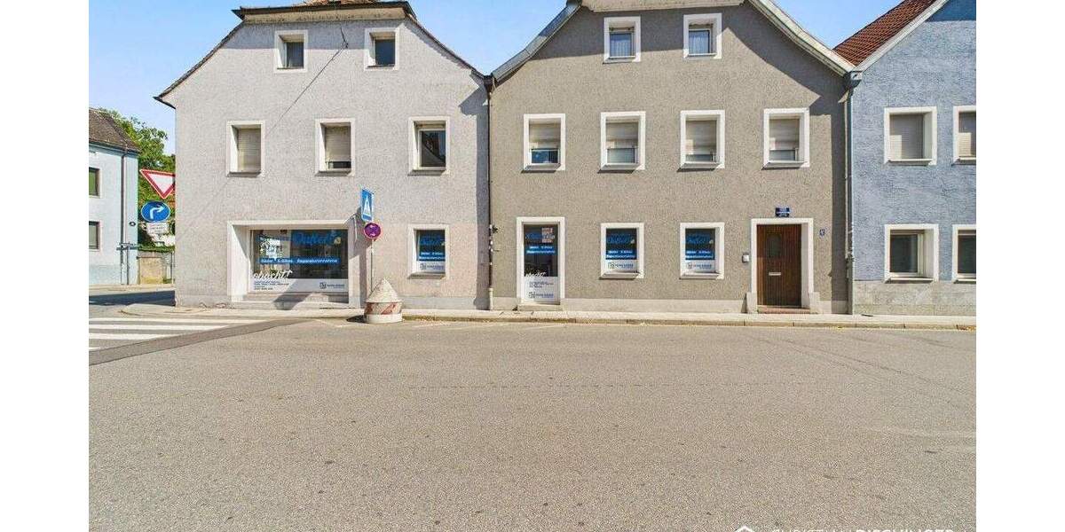 2 x Altstadthäuser mit Entwicklungspotenzial in Regensburg-Steinweg 2 zimmer