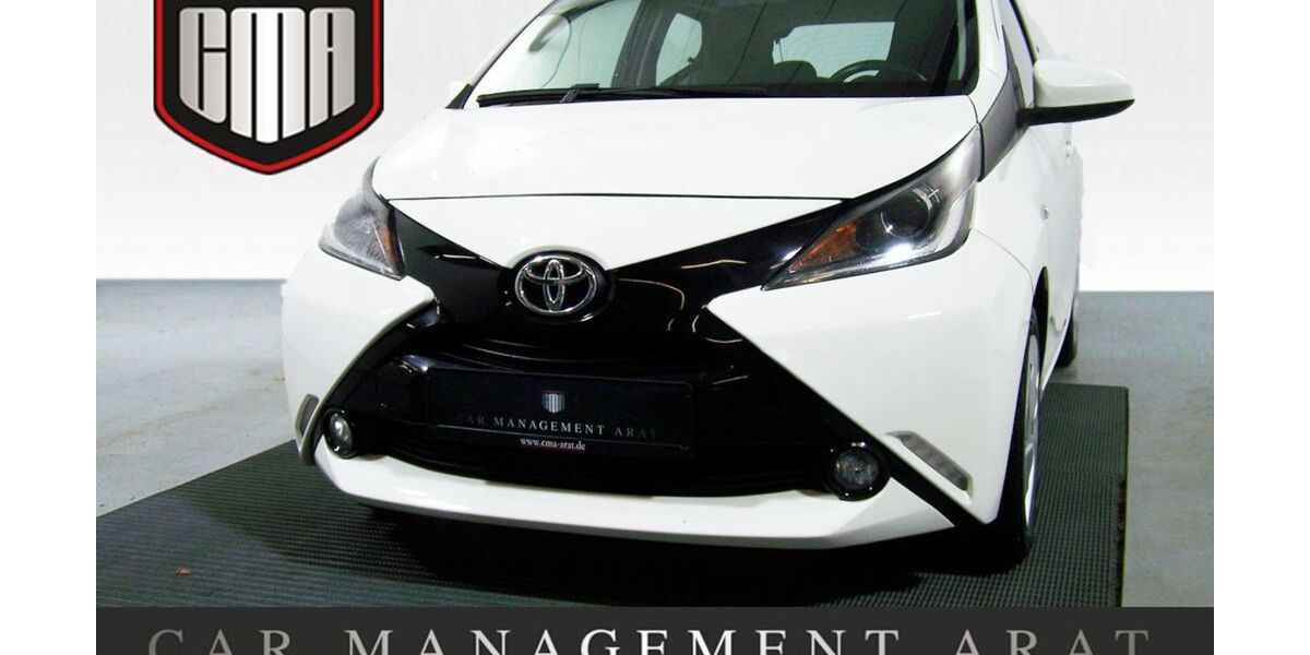 Toyota Aygo (X) 123.615 km 6.973 &euro; Hamburg Stadtteil Horn 22119