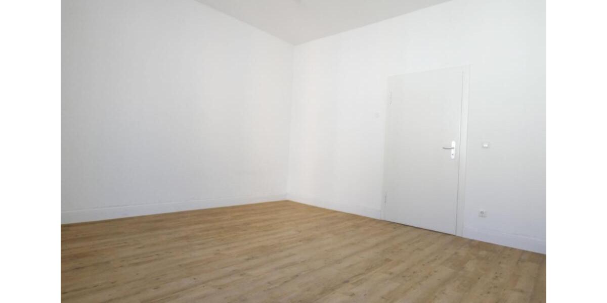 Dachgeschoßwohnung Essen Stadtbezirk III - 2 Zimmer, 56 m&sup2;, 610&euro; | Angebot:26399320