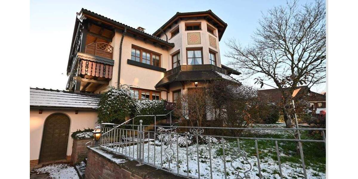 Helle, großzügige 3-Zimmer-Wohnung mit Terrasse, Garten und Garage 3 zimmer