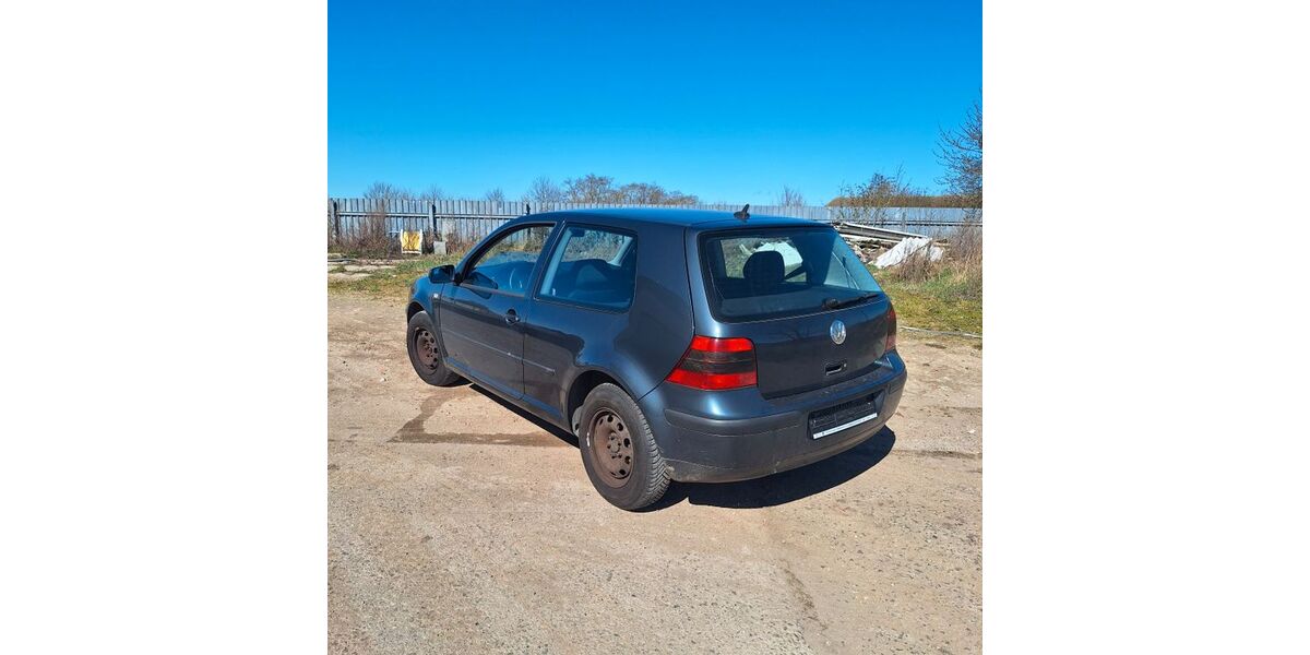 VW Golf 250.000 km 1.950 &euro; Güstrow 18273