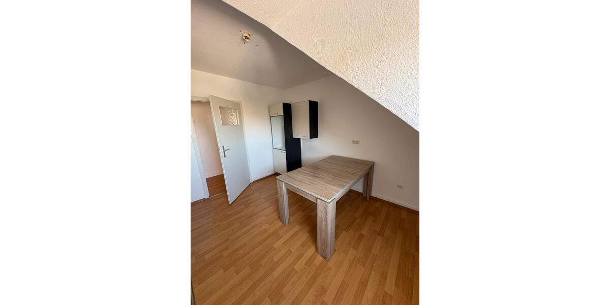 Dachgeschoßwohnung Speyer - 3 Zimmer, 77 m&sup2;, 860&euro; | Angebot:26678193
