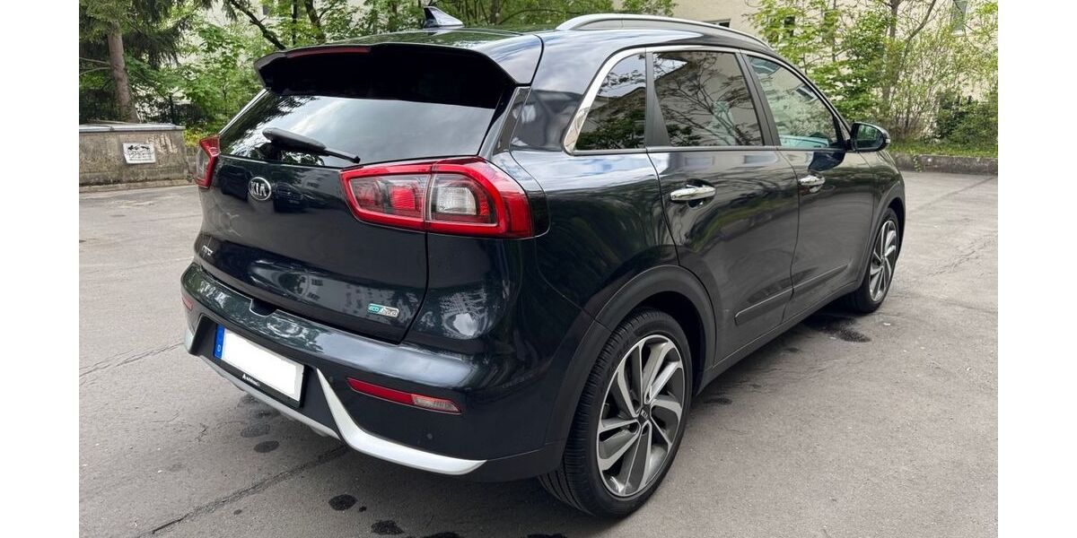 Kia Niro 185.000 km 12.000 &euro; Berlin 10787