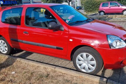 Renault Clio 221.000 km 2.300 &euro; Ludwigsburg 71636