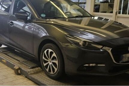 Mazda 3 114.300 km 11.450 &euro; Michelstadt 64720