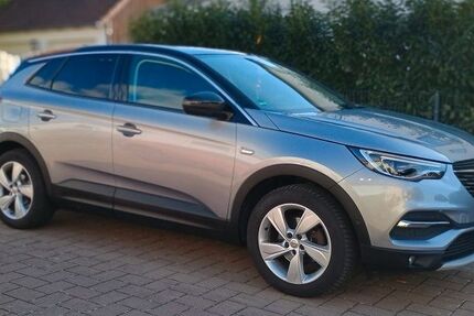 Opel Grandland (X) 93.000 km 14.500 € Braunschweig 38126