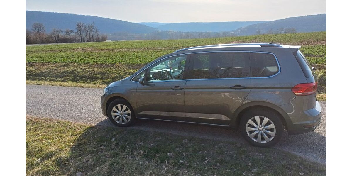 VW Touran 160.500 km 12.500 &euro; Bad Bocklet 97708