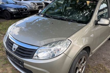 Dacia Sandero 178.549 km 2.690 € Kaiserslautern 67663