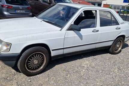 Mercedes-Benz 190 187.650 km 1.499 &euro; Bad Liebenzell 75378