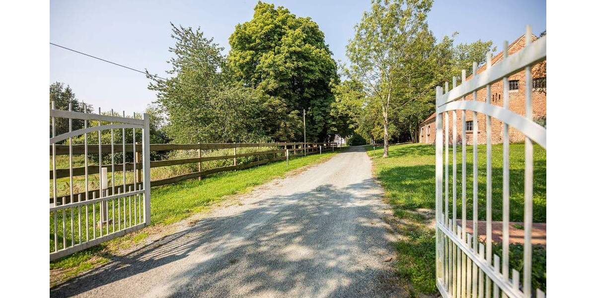 Charmanter Gutshof auf 2?ha Land - stilvoll saniertes Anwesen nur 10?km von Binz 1 zimmer