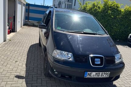 Seat Alhambra 201.668 km 3.900 &euro; Willich 47877