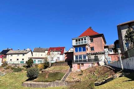 Haus Clausen - 7 Zimmer, 220 m&sup2;, 1.500&euro; | Angebot:26988496