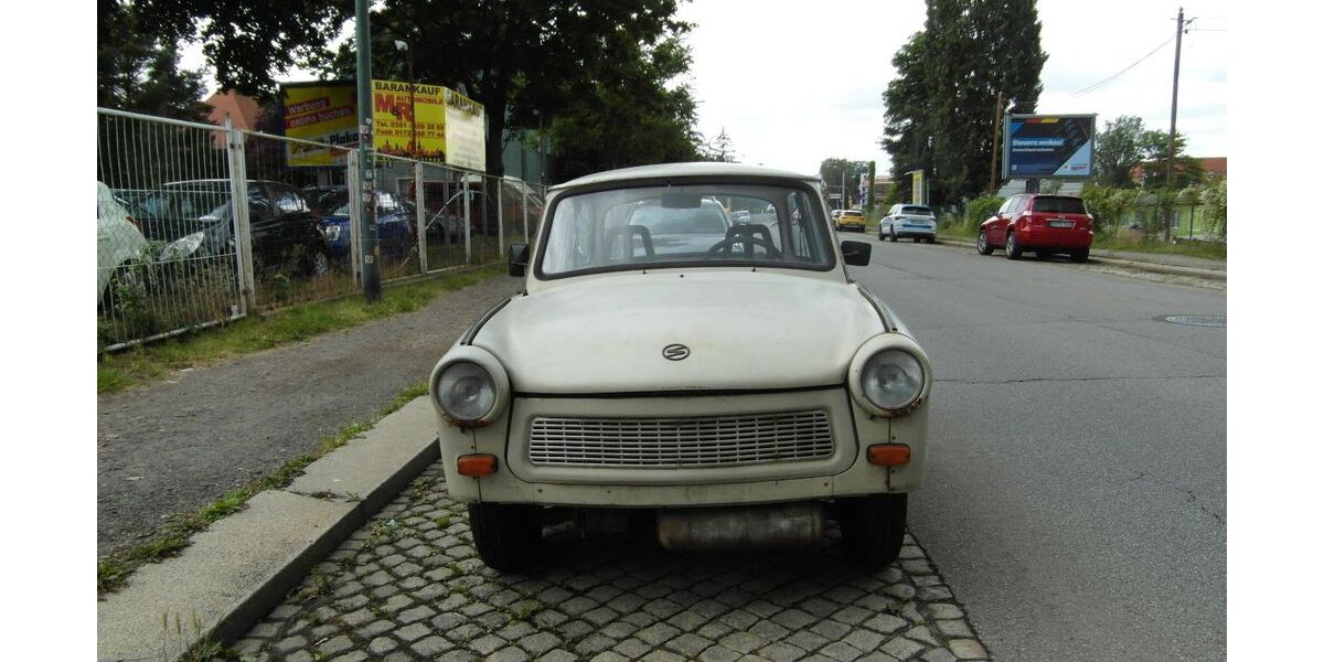 Trabant 601 74.861 km 2.699 &euro; Dresden 01237