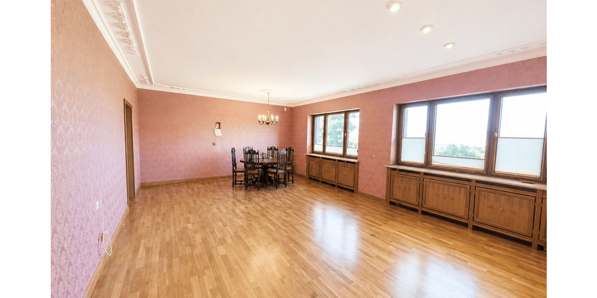 Einfamilienhaus Neuruppin OT Oberseehof Gnewikow - 7 Zimmer, 271 m&sup2;, 360.000&euro; | Angebot:26695813