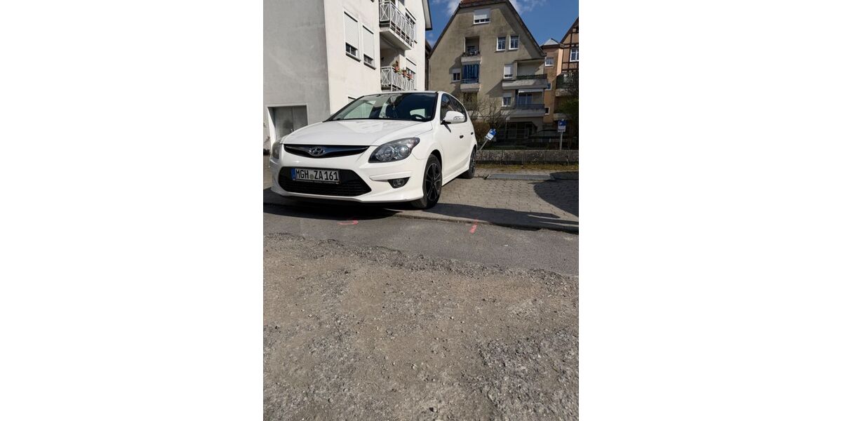 Hyundai i30 171.000 km 4.190 &euro; Adelsheim 74740
