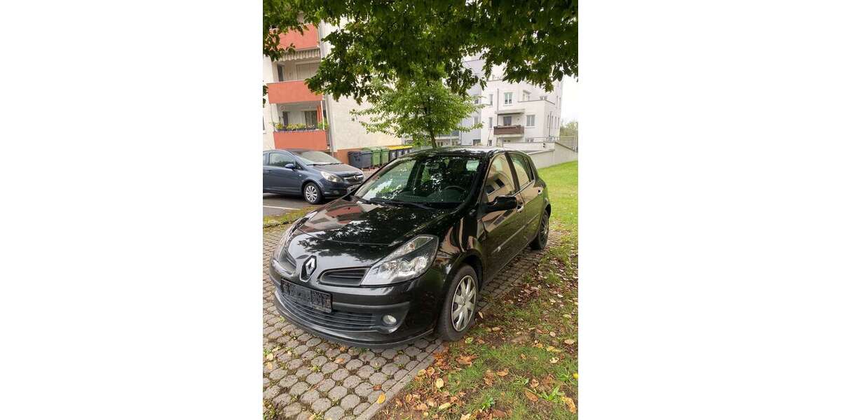 Renault Clio 194.000 km 1.999 &euro; Oberasbach 90522