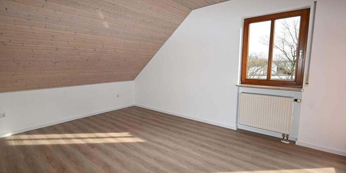 Etagenwohnung Neumarkt-Woffenbach Woffenbach - 3 Zimmer, 82 m&sup2;, 925&euro; | Angebot:25355679
