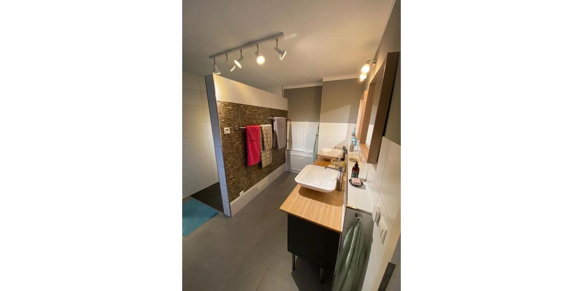 Etagenwohnung Bordesholm - 3 Zimmer, 110 m&sup2;, 800&euro; | Angebot:26150570