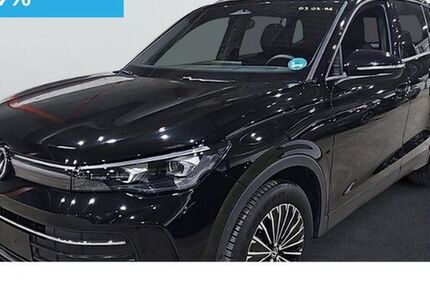 VW Tiguan 13.477 km 38.295 &euro; Magdeburg 39114