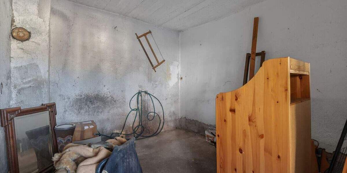 Mehrfamilienhaus, Wohnhaus Karlsbad / Auerbach Auerbach - 6 Zimmer, 153 m&sup2;, 195.000&euro; | Angebot:24857833