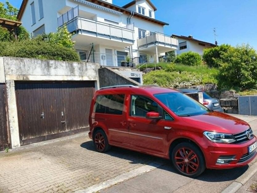 VW Caddy 69.000 km 18.600 € Holzmaden 73271