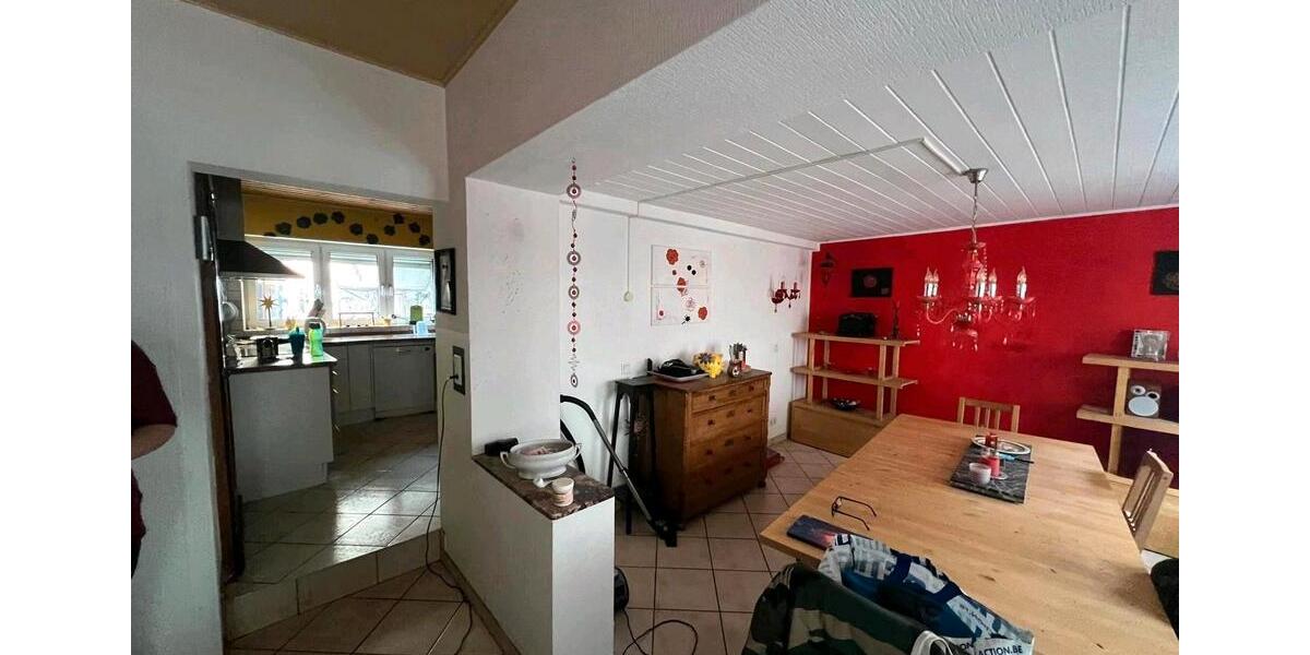 Einfamilienhaus Grafschaft - 8 Zimmer, 120 m&sup2;, 280.000&euro; | Angebot:26035082